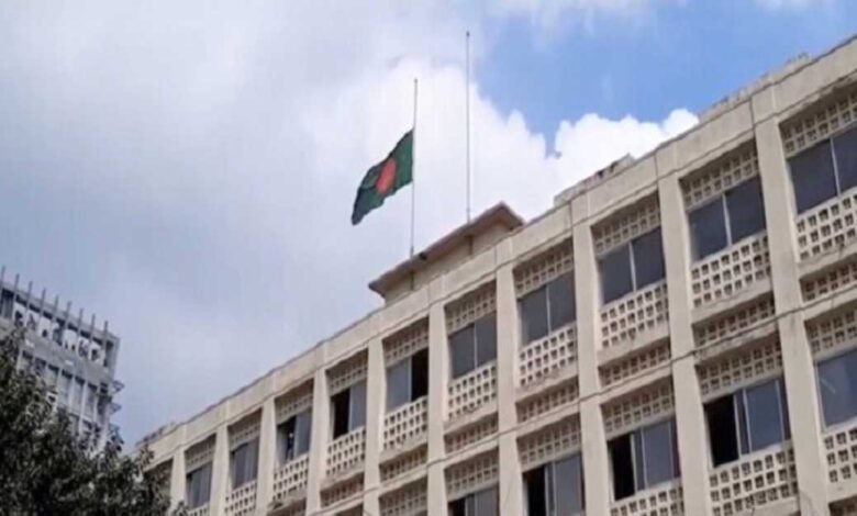 মঙ্গলবার রাষ্ট্রীয়ভাবে শোক ঘোষণা করা হয়েছে